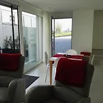 Sunrise Apartment *